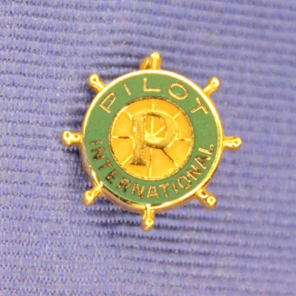 Vintage 10k Yellow Gold Filled Pilot International Pin Collectible Signed R